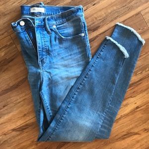 Madewell Distressed 10” High-Rose Skinny Jean 29